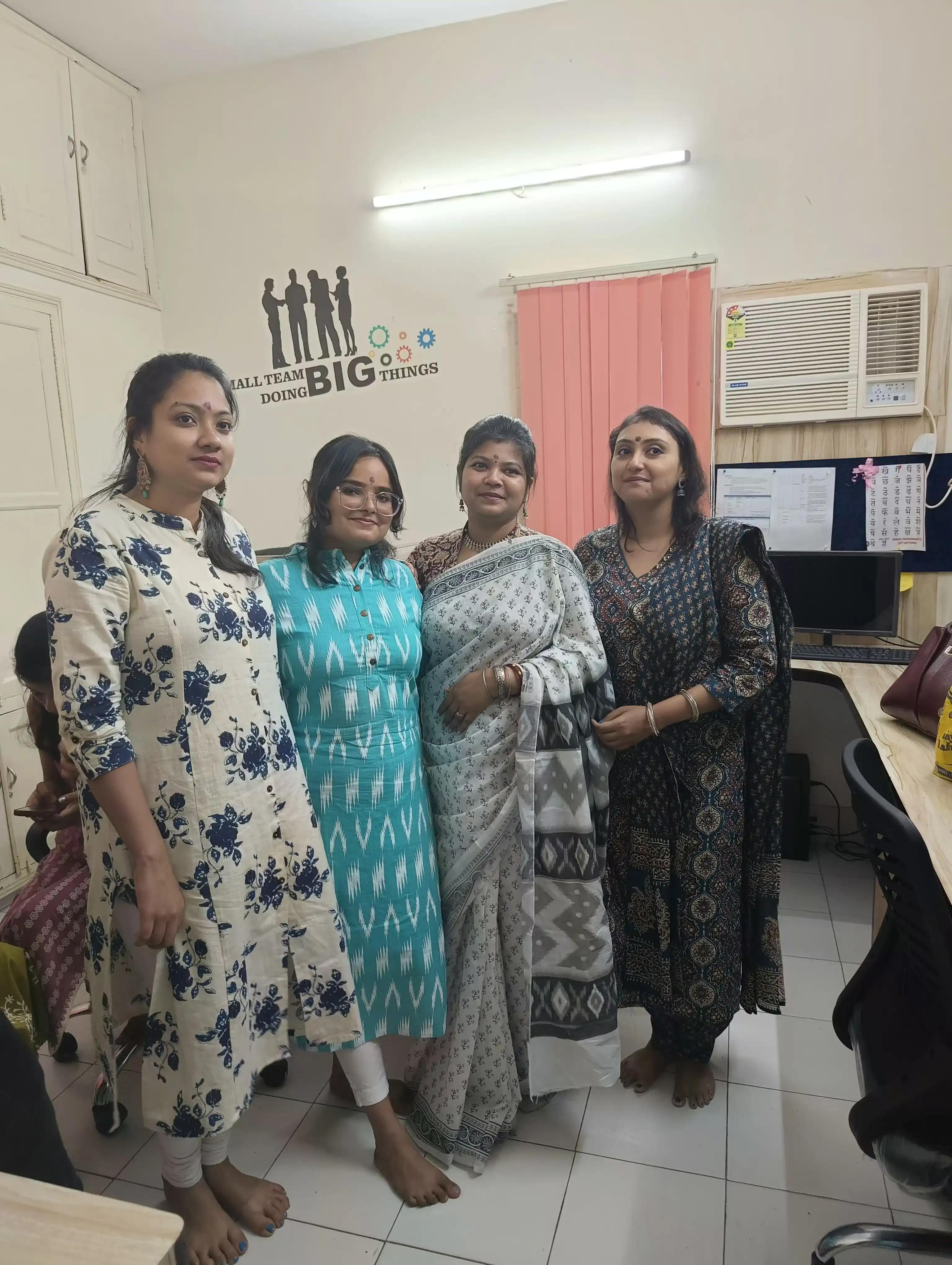 Office Environment 6